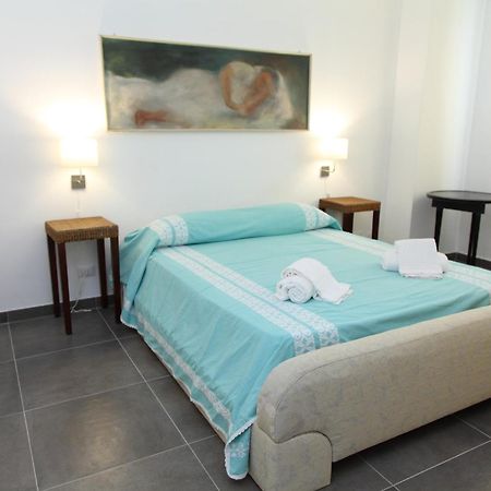 Family House - By Vacation Service Cefalú Exterior foto