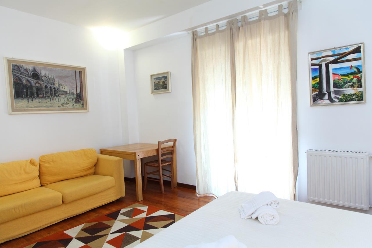 Family House - By Vacation Service Cefalú Exterior foto