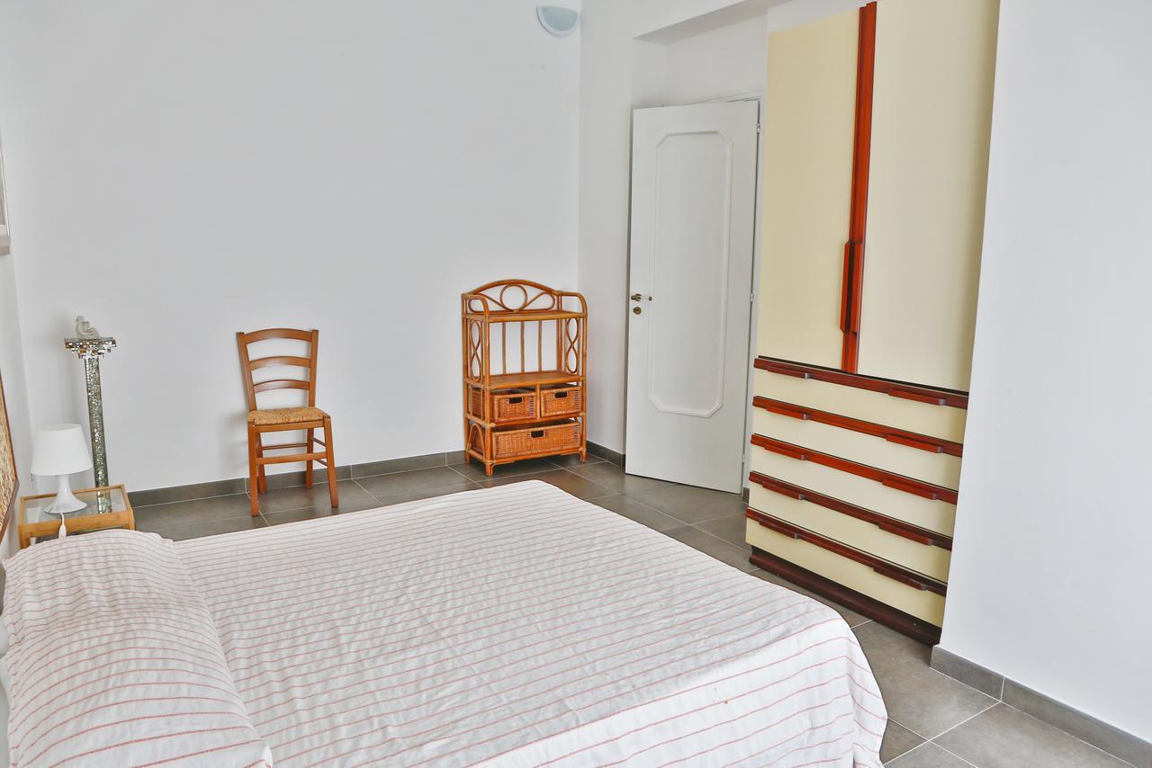 Family House - By Vacation Service Cefalú Exterior foto