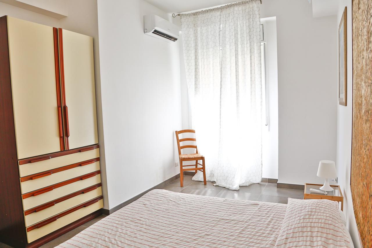 Family House - By Vacation Service Cefalú Exterior foto